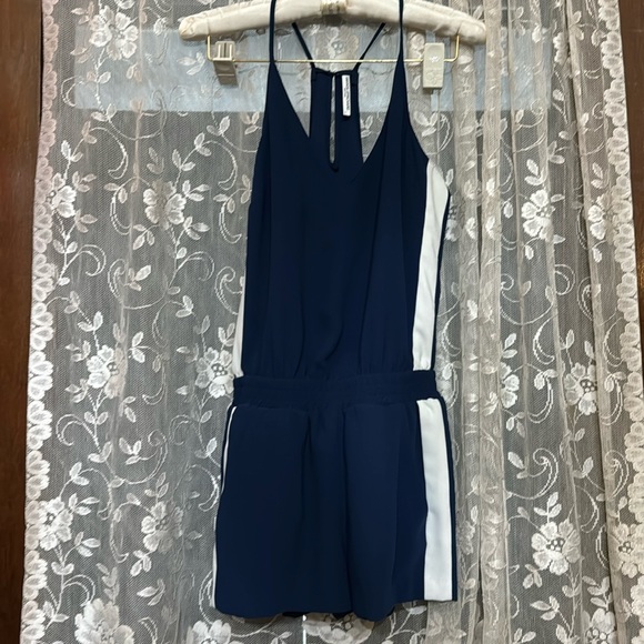 Amanda Uprichard Pants - Amanda Uprichard  size small navy blue and white romper used once
